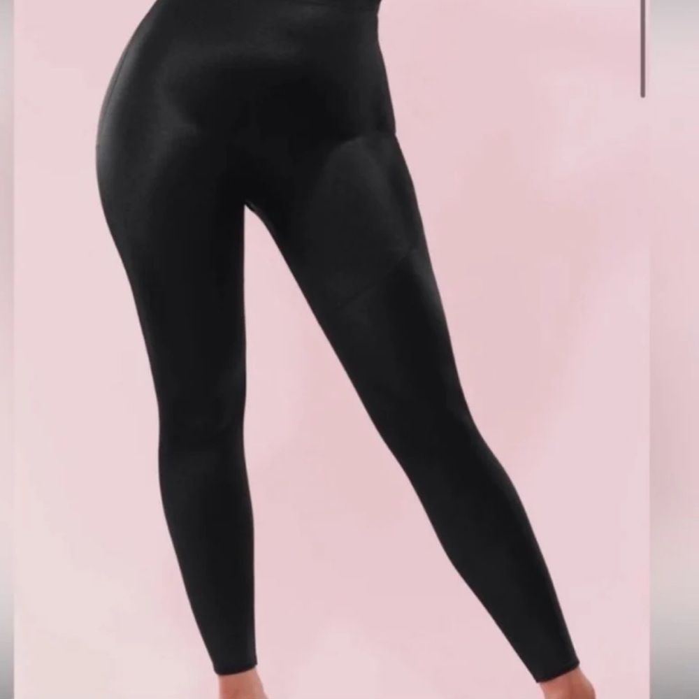 Yitty black headliner shaping high waist legging size SM new